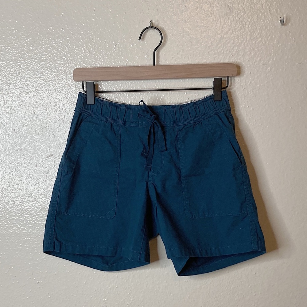 The North Face shorts